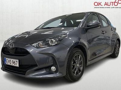 Käytetty Toyota Yaris 114 HP (83 kW) 2024 Harmaa Viistoperä