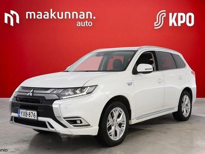 Valkoinen Käytetty 2021 Mitsubishi Outlander P-HEV Active Katumaasturi | 25 900 € (Hieman kallis)