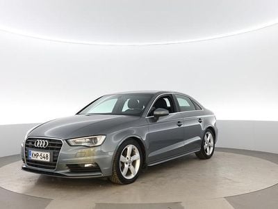 Käytetty Audi A3 Business 180 HP (132 kW) 2014 Sedan
