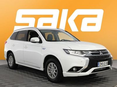 Käytetty Mitsubishi Outlander P-HEV Intense 203 HP (149 kW) 2016 Farmari