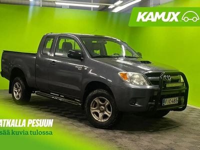 Hopea / harmaa Käytetty 2007 Toyota HiLux SR Nouto | 16 900 € (Perustarjous)