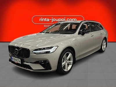 Hopea Käytetty 2025 Volvo V90 Plus Farmari | 46 890 € (Hieman kallis)