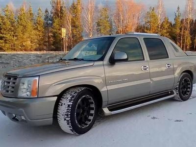 Käytetty 2002 Cadillac Escalade | 15 900 €