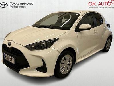 Valkoinen Käytetty 2022 Toyota Yaris Active Viistoperä | 18 280 € (Perustarjous)
