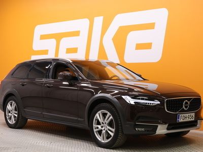 käytetty Volvo V90 CC D4 AWD Business aut