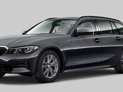 Käytetty 2021 BMW 330e Sport Line Farmari | 22 690 € (Perustarjous)