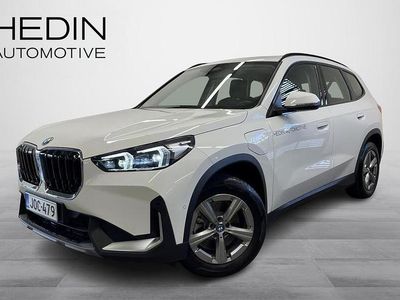 Valkoinen Käytetty 2025 BMW X1 Katumaasturi | 47 900 € (Kallis)