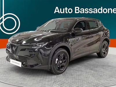 Uusi Alfa Romeo Junior 2026 Katumaasturi