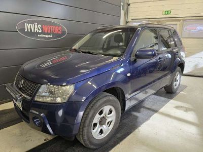 käytetty Suzuki Grand Vitara STW 2,0 4X4 Täysi h-historia, Ketjukone,Aut