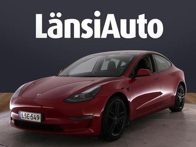 Käytetty 2023 Tesla Model 3 Performance Sedan | 34 380 € (Perustarjous)