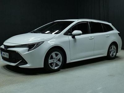 Käytetty Toyota Corolla Edition 122 HP (89 kW) 2022 Valkoinen Farmari