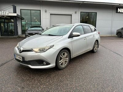 Käytetty 2016 Toyota Auris Touring Sports Multidrive S Farmari | 13 660 € (Perustarjous)