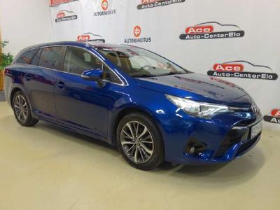 käytetty Toyota Avensis 1,6 VVT-i Linea Sol Elegant 4ov - n farkku Ja matka jatkuuu