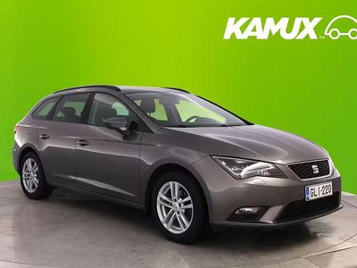 Hopea / harmaa Käytetty 2014 Seat Leon ST Style Farmari | 4 690 € (Kallis)