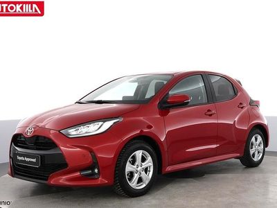 Punainen Käytetty 2024 Toyota Yaris Hybrid Style Viistoperä | 24 950 € (Perustarjous)