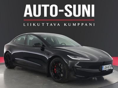 Käytetty 2024 Tesla Model 3 Performance Sedan | 51 780 €