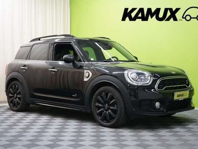 käytetty Mini Cooper Countryman ALL4 A / Merkkihuollot / Neliveto / Navi / Vak. / Sähkötoiminen takaluukku / Juuri huollettu