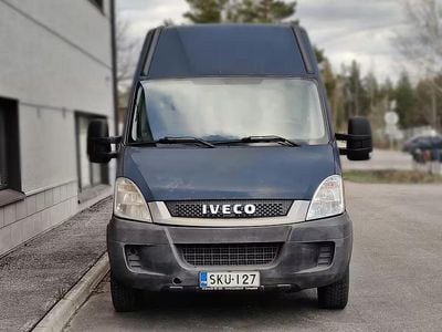 Käytetty Iveco Daily 144 HP (105 kW) 2010 Harmaa Tila-auto