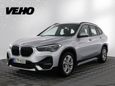 Käytetty BMW X1 Sport Line 220 HP (161 kW) 2021 Hopea Katumaasturi