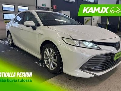 Käytetty Toyota Camry Style 218 HP (160 kW) 2019 Valkoinen Sedan