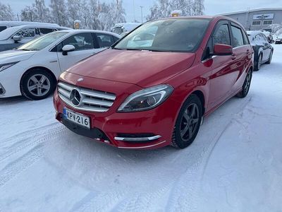 Käytetty Mercedes B180 Business 122 HP (89 kW) 2011 Tila-auto