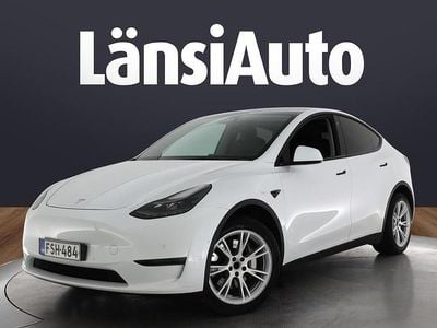 Käytetty 2021 Tesla Model Y Long Range AWD Katumaasturi | 30 440 € (Perustarjous)