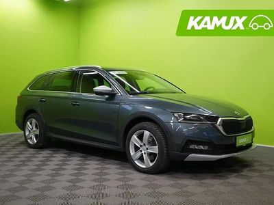 Hopea / harmaa Käytetty 2022 Skoda Octavia Farmari | 26 890 € (Kallis)