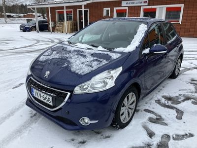 käytetty Peugeot 208 Active VTi 82 5-ov ** Suomiauto / Lohkolämmitin / Sisätilalämmitin / Vakionopeudensäädin / Bluetooth / 2x Renkaat **