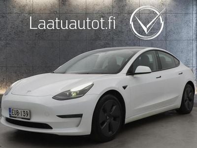Käytetty 2021 Tesla Model 3 Sedan | 27 300 € (Perustarjous)