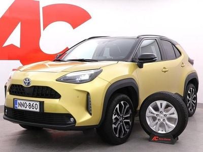 Käytetty Toyota Yaris Cross 116 HP (85 kW) 2024 Musta Katumaasturi