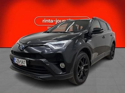 Musta Käytetty 2018 Toyota RAV4 Hybrid Edition Katumaasturi | 21 490 € (Perustarjous)