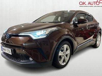 Käytetty Toyota C-HR Premium 122 HP (89 kW) 2017 Ruskea Katumaasturi