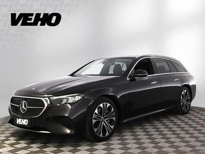 Musta Käytetty 2025 Mercedes E300 Farmari | 56 900 € (Perustarjous)