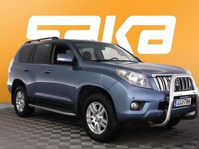 Käytetty Toyota Land Cruiser Executive 190 HP (139 kW) 2011 Katumaasturi