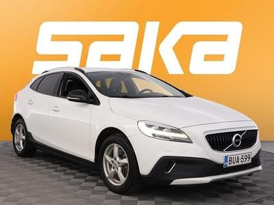 Käytetty Volvo V40 Business Edition 120 HP (88 kW) 2017 Viistoperä
