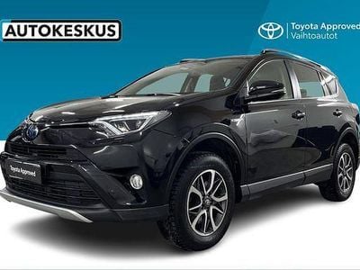Musta Käytetty 2018 Toyota RAV4 Edition Katumaasturi | 26 400 € (Hyvä tarjous)