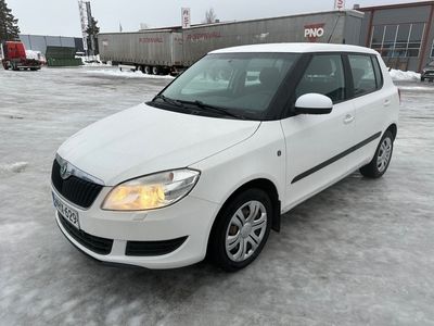 käytetty Skoda Fabia Fabia1.2TDI 5-OV AMBIENTE, JAKOHIHNA / KIRISTINRULLAT / VESIPUMPPU VAIHDETTU 17.01.2024 ( 220000KM).