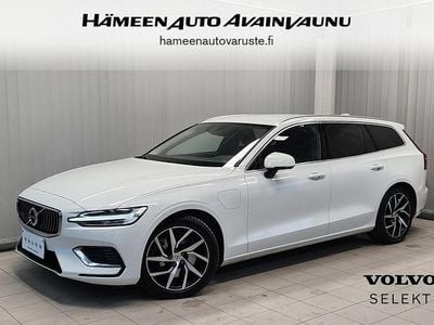 Käytetty Volvo V60 Inscription 340 HP (250 kW) 2021 Valkoinen Farmari