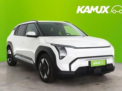 Valkoinen Uusi 2025 Kia EV3 Air Katumaasturi | 33 290 € (Perustarjous)