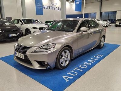 Lexus IS300h
