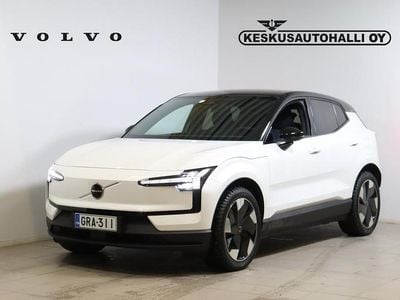 Valkoinen Käytetty 2025 Volvo EX30 Plus Katumaasturi | 37 900 € (Perustarjous)