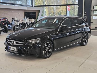 Musta Käytetty 2020 Mercedes C300e Avantgarde Farmari | 26 990 € (Perustarjous)