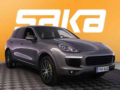 Käytetty Porsche Cayenne S E-Hybrid 416 HP (305 kW) 2016 Katumaasturi
