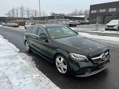 Musta Käytetty 2020 Mercedes C220 AMG line Farmari | 27 890 € (Kallis)