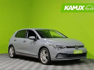 Käytetty VW Golf VIII 150 HP (110 kW) 2021 Hopea / harmaa Sedan