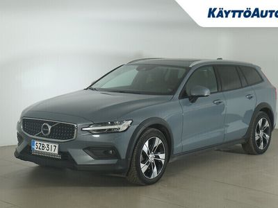 käytetty Volvo V60 CC B4 AWD D-MHEV EDITION AUT