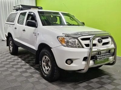 Valkoinen Käytetty 2006 Toyota HiLux Nouto | 14 800 €