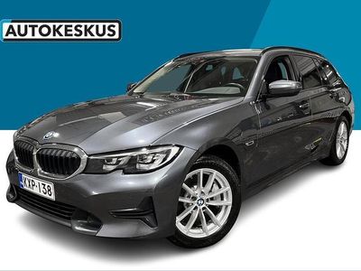 Käytetty 2022 BMW 330e Sport Line Farmari | 26 590 € (Perustarjous)