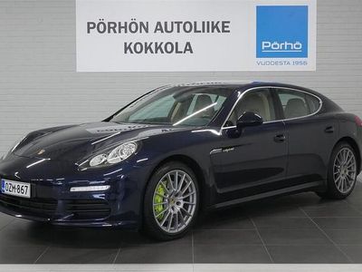 Sininen Käytetty 2016 Porsche Panamera S E-Hybrid Sedan | 33 500 €