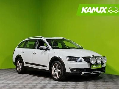 Käytetty Skoda Octavia 184 HP (135 kW) 2016 Valkoinen Farmari